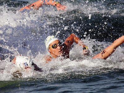 Nadadoras durante prova de Maratona Aquática  / Foto: Satiro Sodré